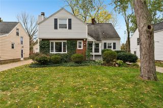 49 Canterbury Court, Amherst, NY 14226