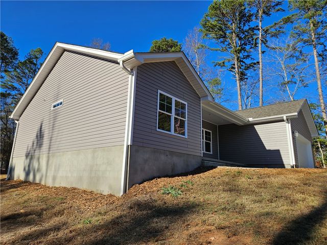 299 Springbrook Road, Walhalla, SC 29691