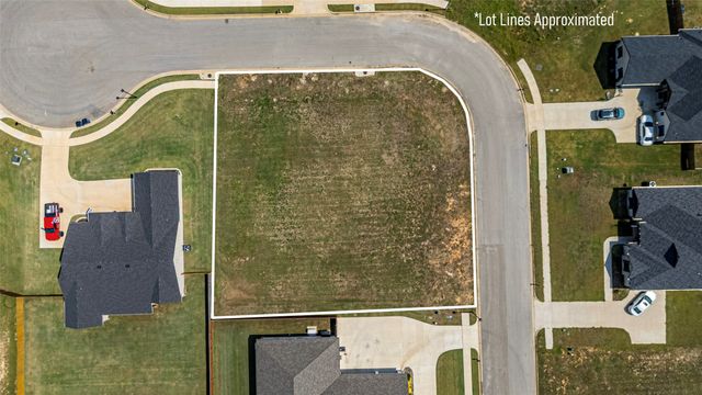 585 Imagine Drive, Lindale, TX 75771
