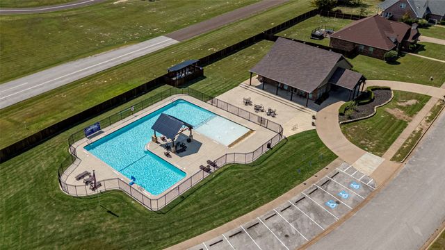 585 Imagine Drive, Lindale, TX 75771