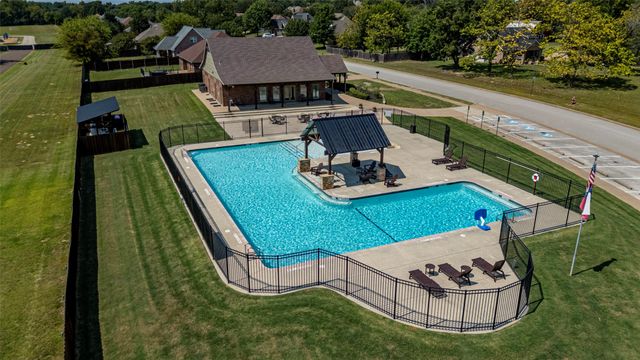 585 Imagine Drive, Lindale, TX 75771