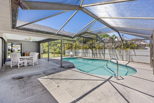2126 SW TRENTON Lane, Port St. Lucie, Port St Lucie, FL 34984