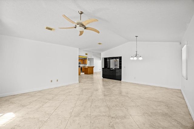 2126 SW TRENTON Lane, Port St. Lucie, Port St Lucie, FL 34984
