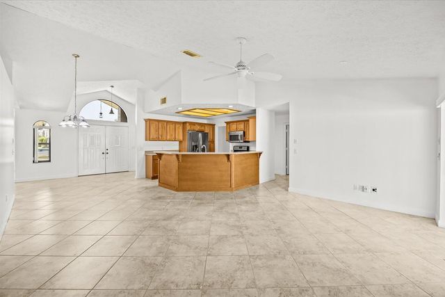 2126 SW TRENTON Lane, Port St. Lucie, Port St Lucie, FL 34984