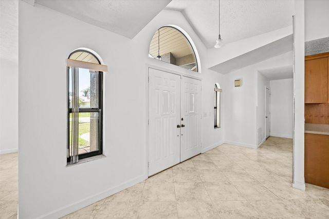 2126 SW TRENTON Lane, Port St. Lucie, Port St Lucie, FL 34984