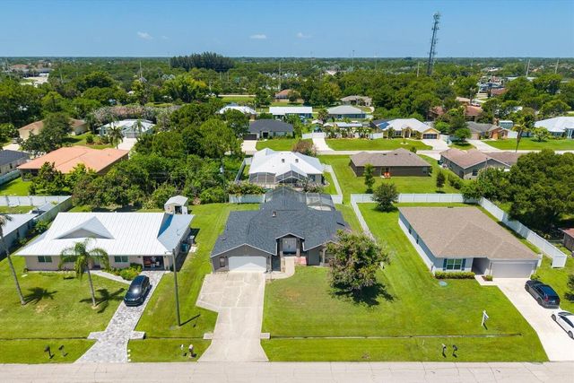 2126 SW TRENTON Lane, Port St. Lucie, Port St Lucie, FL 34984
