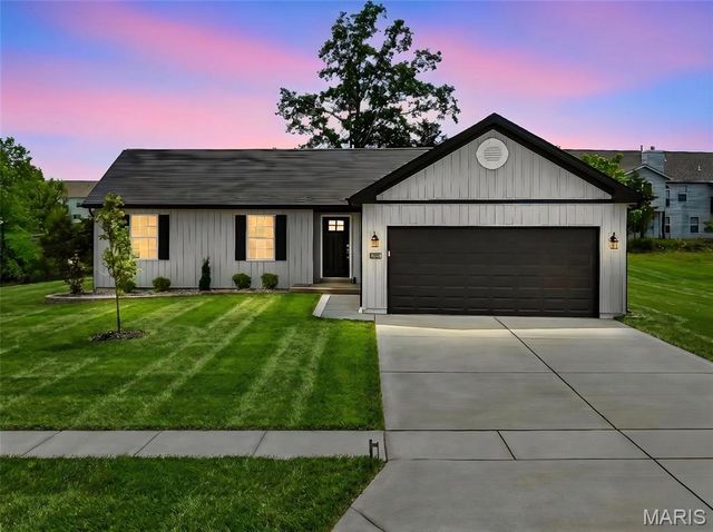 18816 Addi Drive, Warrenton, MO 63383