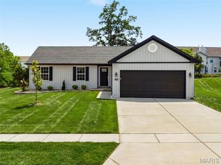18816 Addi Drive, Warrenton, MO 63383