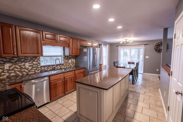 4221 Southport Trace, Indianapolis, IN 46237