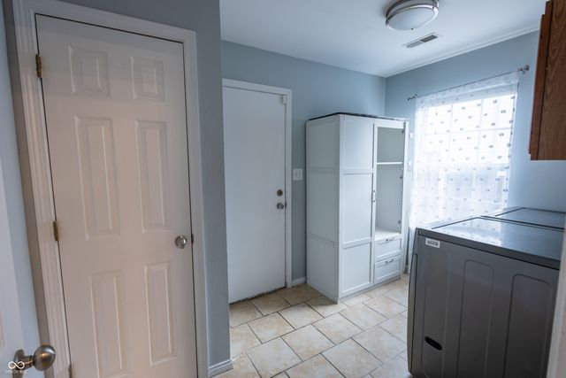4221 Southport Trace, Indianapolis, IN 46237