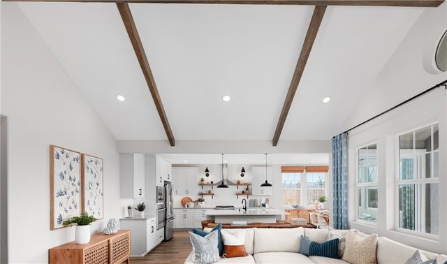 7813 Baylor Avenue, Hesperia, CA 92344