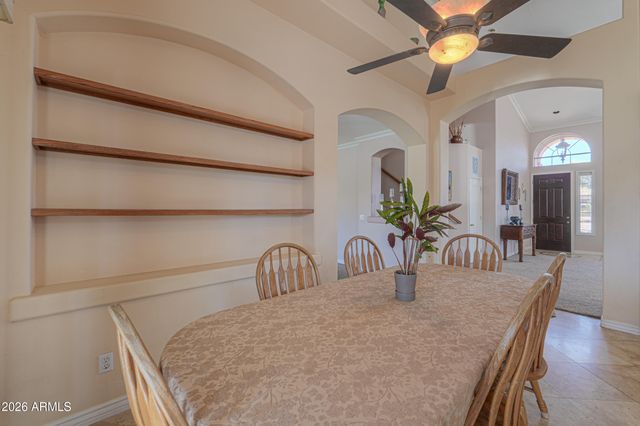 821 W RAWHIDE Avenue, Gilbert, AZ 85233