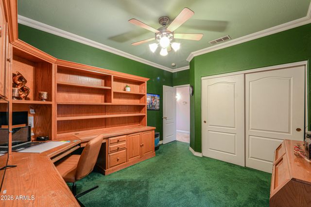 821 W RAWHIDE Avenue, Gilbert, AZ 85233