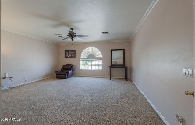 821 W RAWHIDE Avenue, Gilbert, AZ 85233