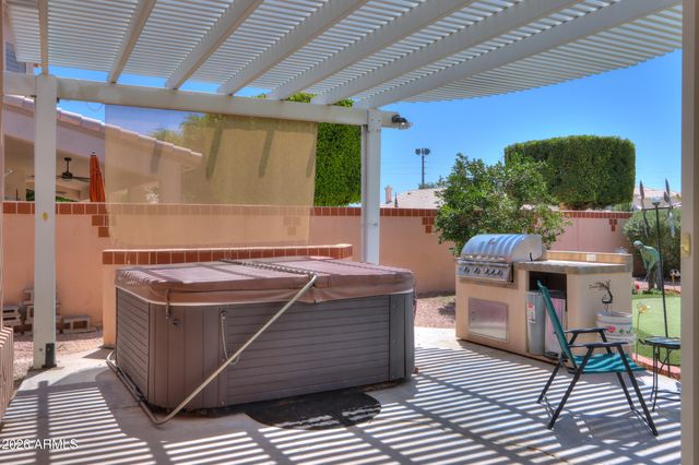 821 W RAWHIDE Avenue, Gilbert, AZ 85233