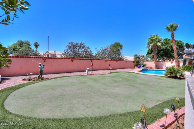 821 W RAWHIDE Avenue, Gilbert, AZ 85233