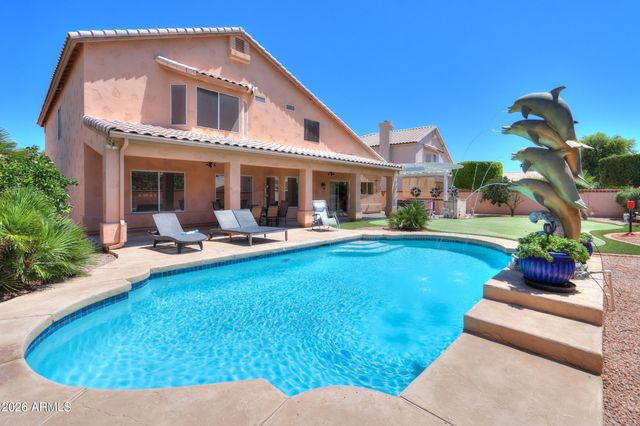 821 W RAWHIDE Avenue, Gilbert, AZ 85233