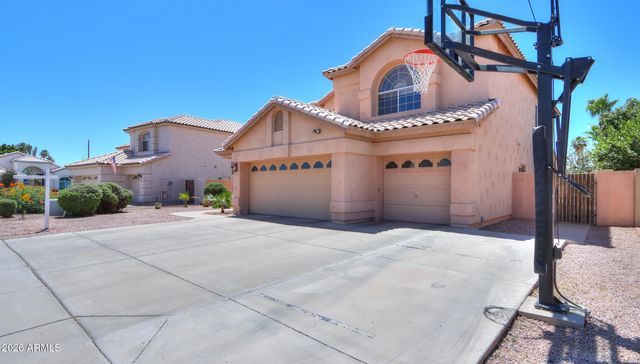 821 W RAWHIDE Avenue, Gilbert, AZ 85233