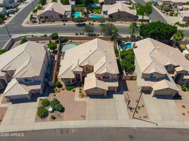 821 W RAWHIDE Avenue, Gilbert, AZ 85233