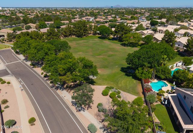 821 W RAWHIDE Avenue, Gilbert, AZ 85233