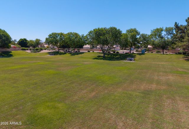821 W RAWHIDE Avenue, Gilbert, AZ 85233