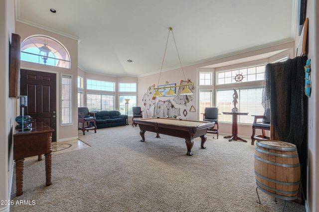 821 W RAWHIDE Avenue, Gilbert, AZ 85233