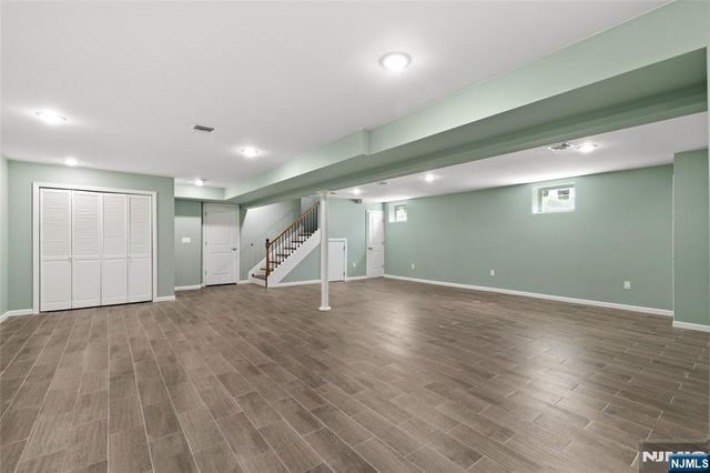 390 Pascack Road, Twp Of Washington, NJ 07676