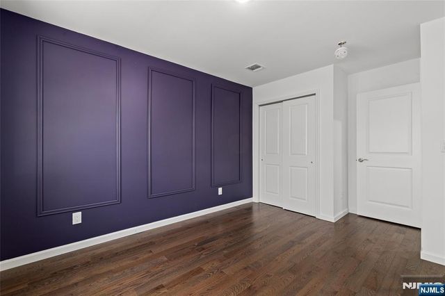 390 Pascack Road, Twp Of Washington, NJ 07676