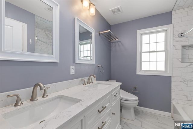 390 Pascack Road, Twp Of Washington, NJ 07676