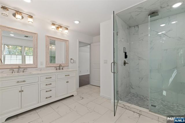 390 Pascack Road, Twp Of Washington, NJ 07676