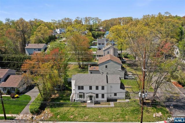 390 Pascack Road, Twp Of Washington, NJ 07676