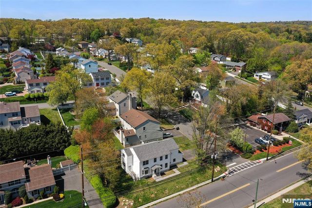 390 Pascack Road, Twp Of Washington, NJ 07676