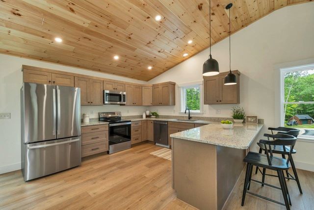 5 Garmish Drive, New Durham, NH 03855