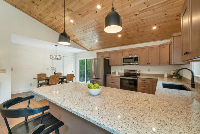 5 Garmish Drive, New Durham, NH 03855
