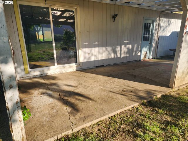 271 DONALD Ter, Myrtle Creek, OR 97457