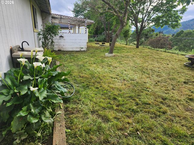 271 DONALD Ter, Myrtle Creek, OR 97457