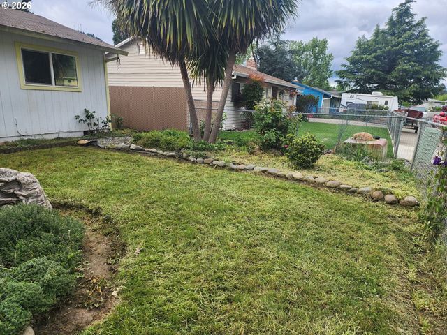 271 DONALD Ter, Myrtle Creek, OR 97457