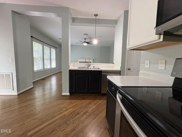 404 Patriot Place, Hillsborough, NC 27278