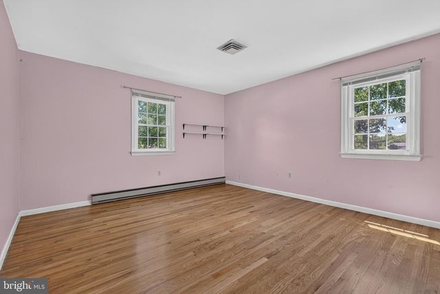 429 PAWNEE DR, Mechanicsburg, PA 17050