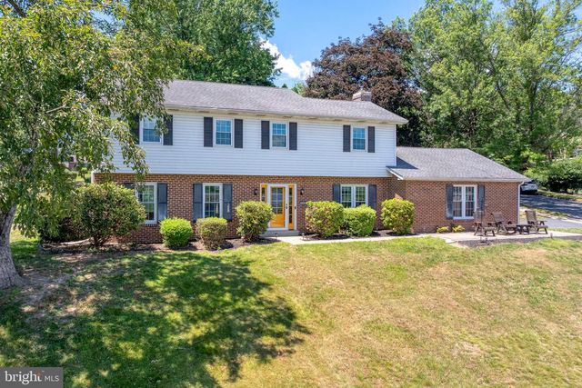 429 PAWNEE DR, Mechanicsburg, PA 17050