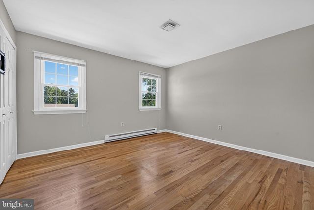 429 PAWNEE DR, Mechanicsburg, PA 17050