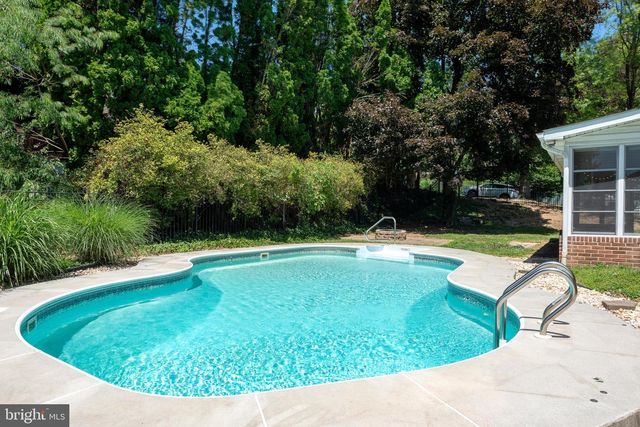 429 PAWNEE DR, Mechanicsburg, PA 17050