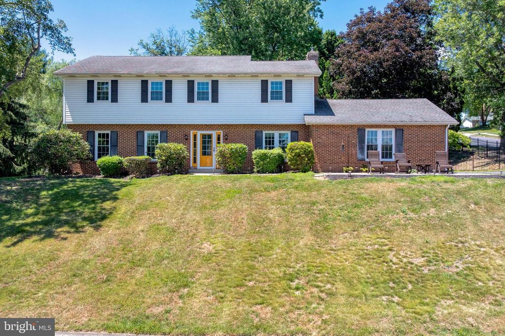 429 PAWNEE DR, Mechanicsburg, PA 17050