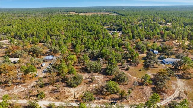 9097 N Peewee Point, Dunnellon, FL 34433
