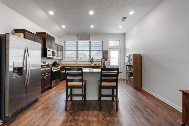 2111 Naples Way, Bryan, TX 77808