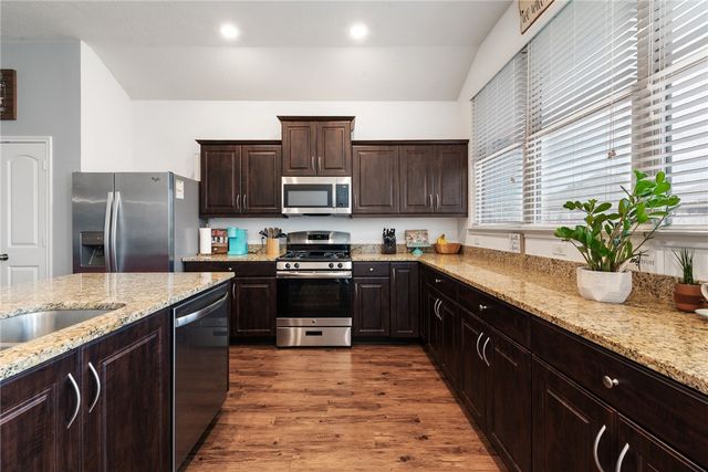 2111 Naples Way, Bryan, TX 77808