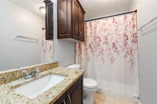 2111 Naples Way, Bryan, TX 77808