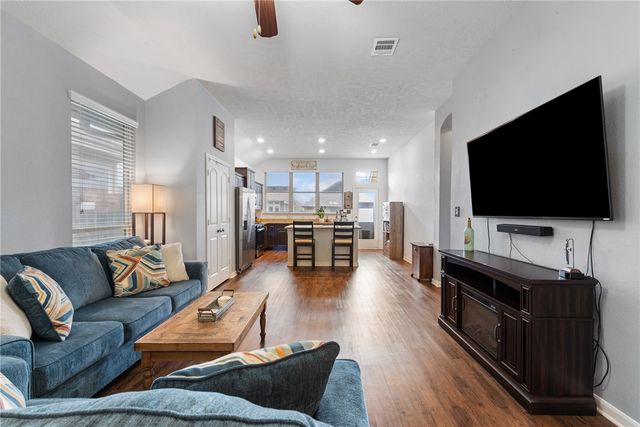 2111 Naples Way, Bryan, TX 77808