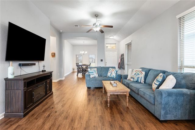 2111 Naples Way, Bryan, TX 77808