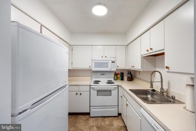 7505 WEATHER WORN WAY #E, Columbia, MD 21046